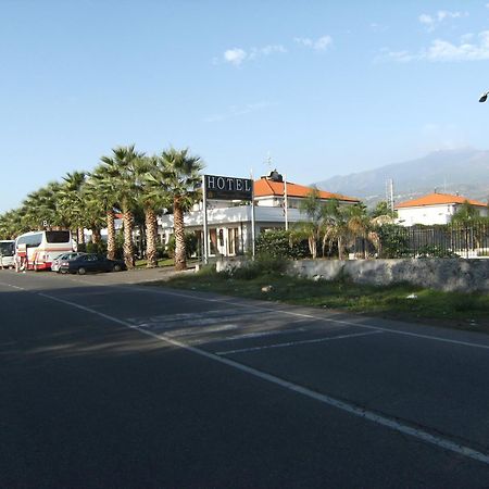 King'S House Hotel Resort Mascali Exteriör bild