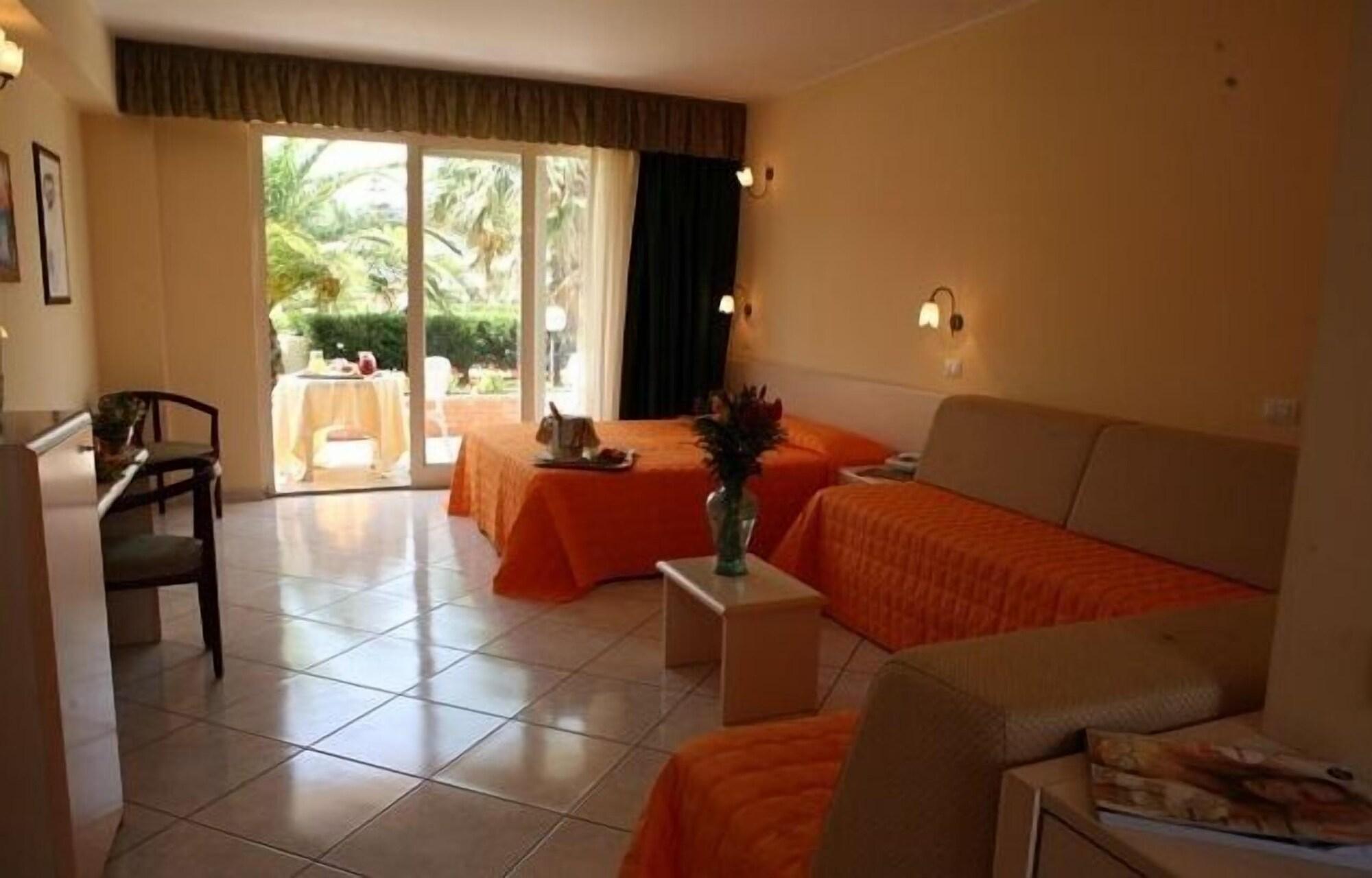 King'S House Hotel Resort Mascali Exteriör bild