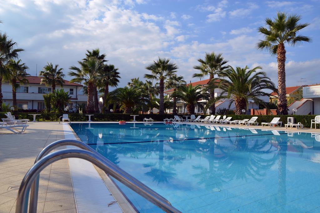 King'S House Hotel Resort Mascali Exteriör bild
