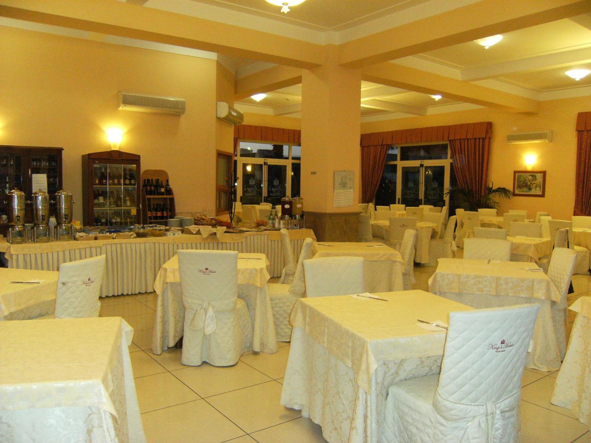 King'S House Hotel Resort Mascali Exteriör bild