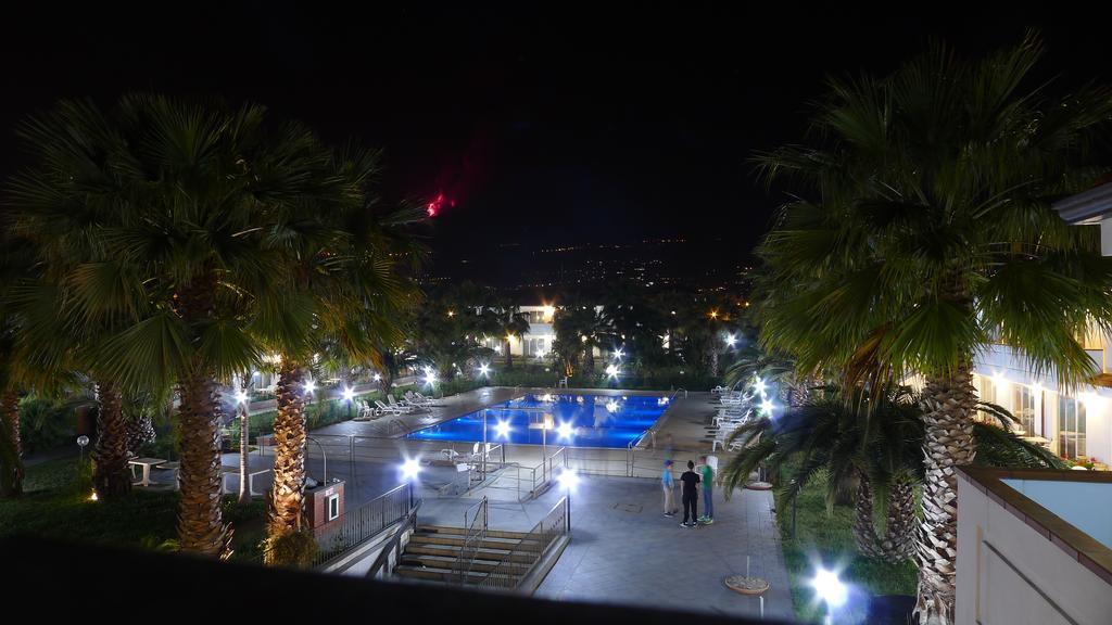 King'S House Hotel Resort Mascali Exteriör bild
